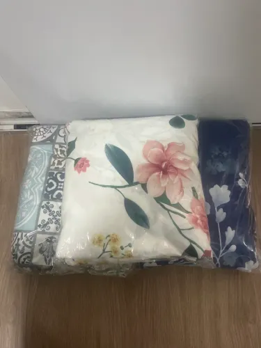 Vendo 3 colchas Quem com porta travesseiro