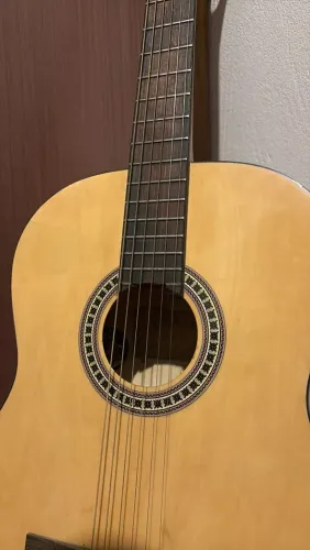 Vendo ou troco esse violão