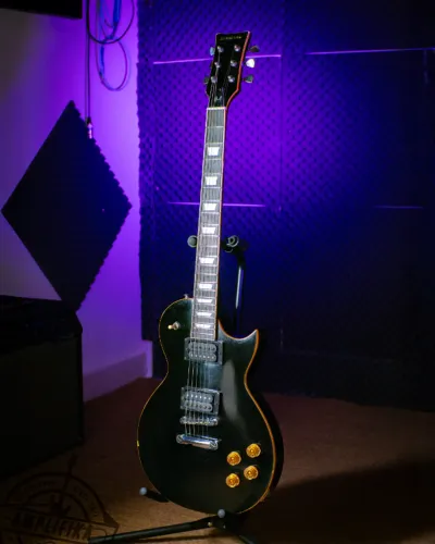 Guitarra Les Paul Michael GM750 Black