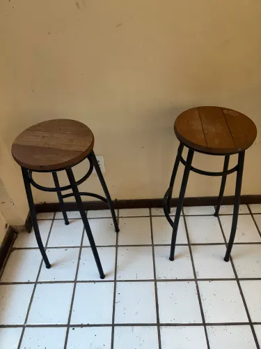 Vendo cadeira/ banco / banqueta