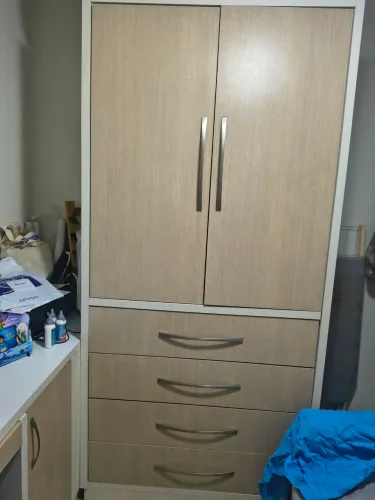 Bancada e guarda roupa 
