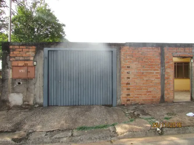 OPORTUNIDADE EM ITARARÉ - SP: DUAS CASAS NO MESMO TERRENO