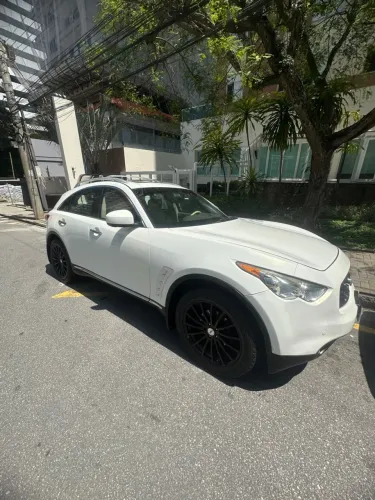 Infiniti FX35 2011