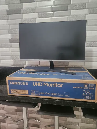 Monitor Samsung 4k 28" IPS UR55