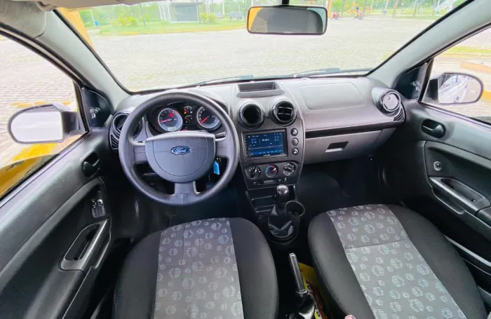 Ford Fiesta 1.0 8V Flex/class 1.0 8V Flex 5P 2012