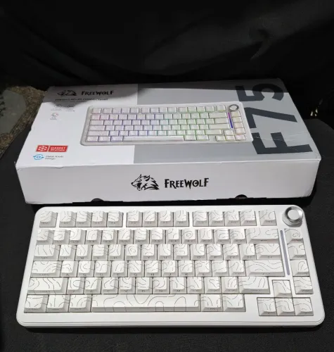 Teclado Mecânico Freewolf F75 + Cabo Coiled Attack Shark
