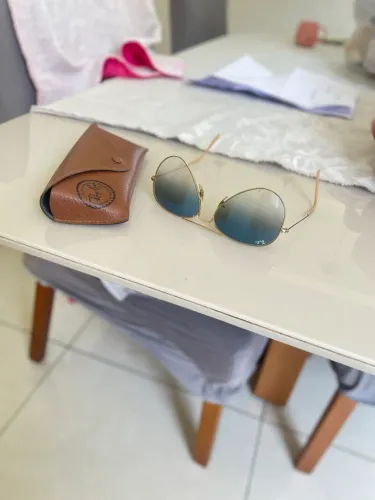 Vendo óculos de sol Ray-Ban Aviator Dourado