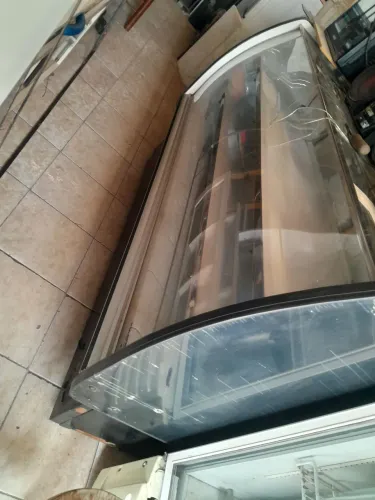 Balcão vidro curvado 1,80 cnt