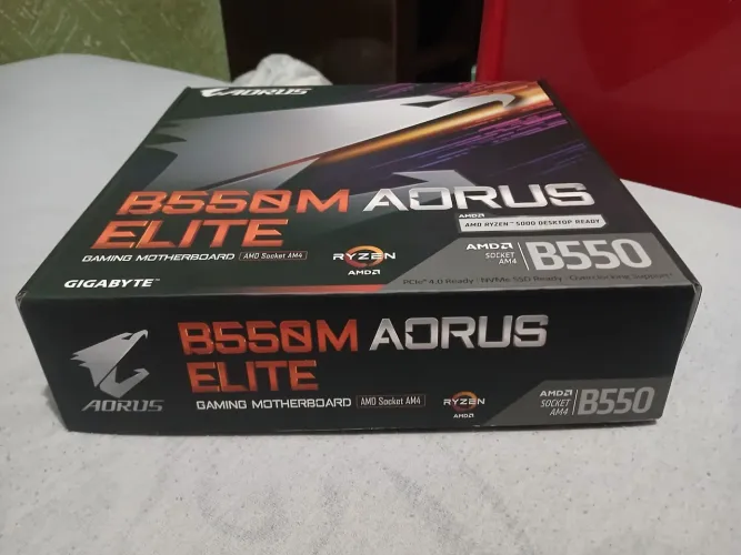 Placa mãe B550m Aorus Elite + Processador Ryzen 7 5700x