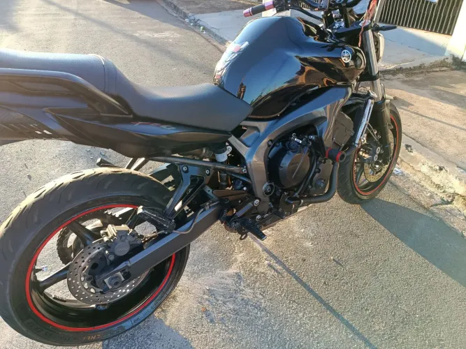 FAZER 600 (FZ6) linda!