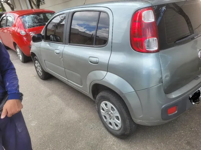 Fiat Uno Vivace/rua 1.0 EVO Fire Flex 8V 5P 2012