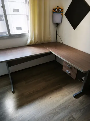 Mesa de escritório (formato em L)