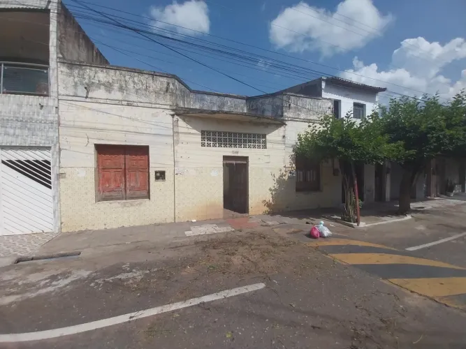 (TE2289) Um terreno medindo 540m² no bairro Franciscanos