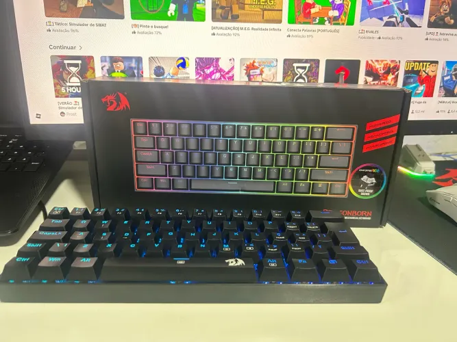 Teclado Redragon Dragonborn Rgb praticamente novo