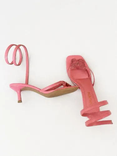 Sandália Feminina Rosa - C/Salto e Amarração