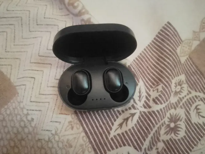 Fone usado só duas vezes