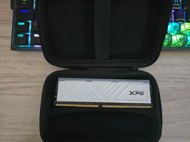 Memória ram XPG 8gb 3200Mhz