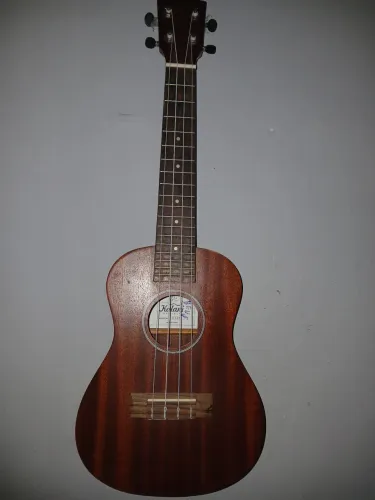 UKULELE