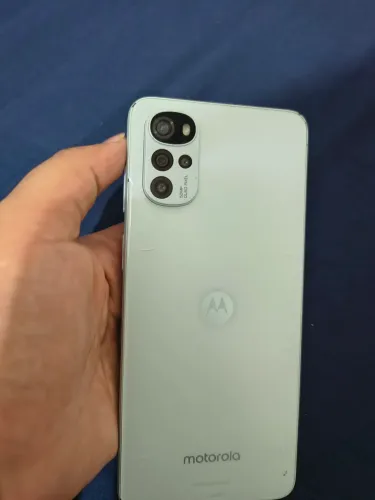 Moto g22 usado funcionando tudo normalmente 