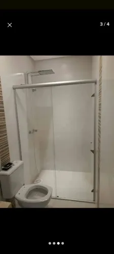 Vendo Box de Banheiro Usado