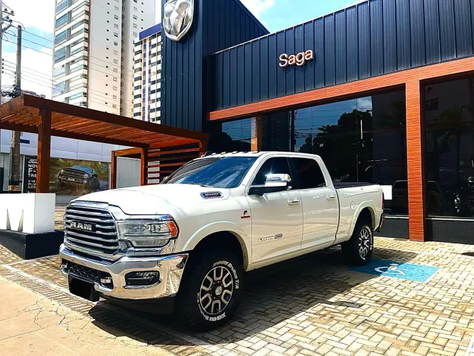 Ram 3500 Limited Longhorn 6.7 TB CD Diesel 2022