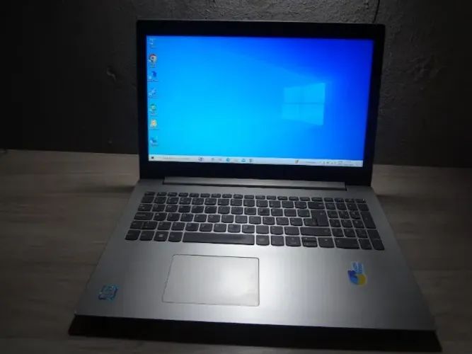 Notebook Lenovo Ideapad 330. i5 Oitava Geração. 8gb de RAM e 240gb de SSD.