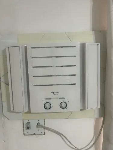 Ar-condicionado de Janela Springer Midea - Excelente Estado