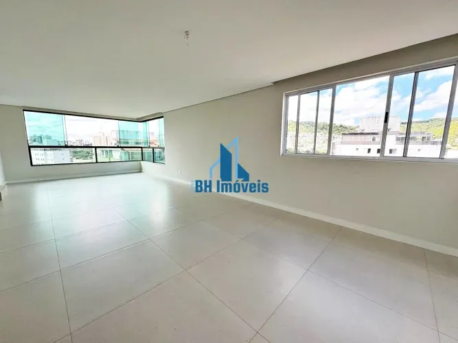 Apartamento de Cobertura duplex com 5 quartos, 3 suítes e 3 vagas no bairro Castelo - Belo