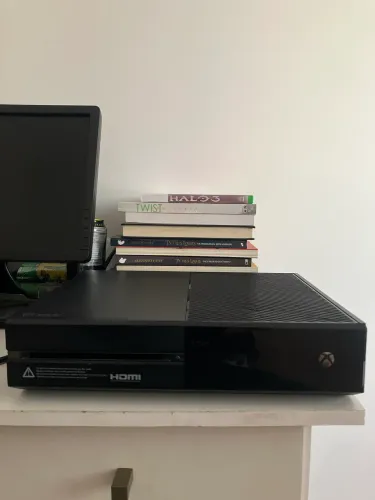 Xbox One Fat ( Funciona apenas 1 USB )