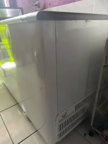 FREEZER horizontal FRICOM 503L PORTA DE VIDRO ZERO KM SÓ TIREI O PLÁSTICO
