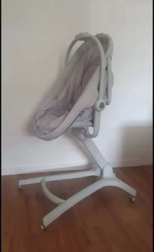 Vendo Berço baby hug 4 em 1 Chicco