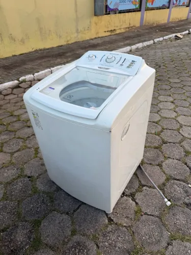Máquina de lavar com defeito 
