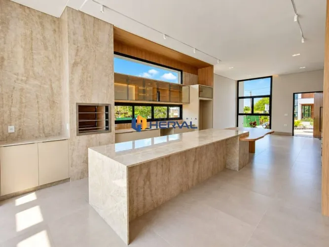 Casa com 4 suítes à venda, 264 m² por R$ 2.800.000 - Parque Industrial - Maringá/PR