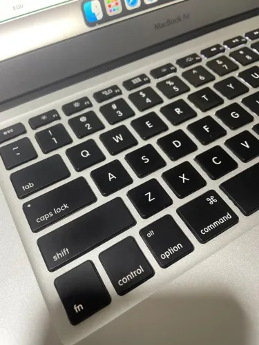 Macbook Ari A1466