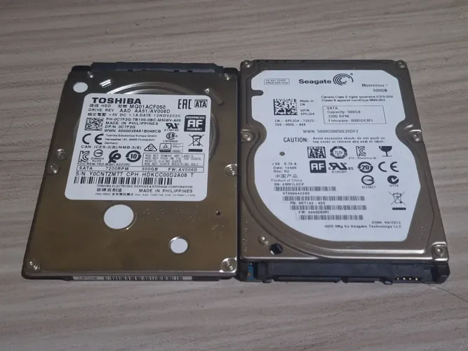 Kit 2 HDs 500GB SATA (Notebook/PC) - Toshiba & Seagate - 1 Terabyte Total