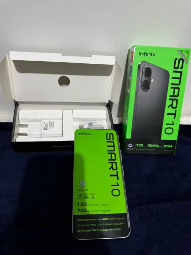 Celular Novo Infinix Smart 10 cor silver
