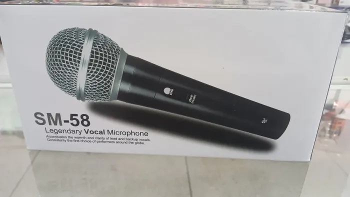 Microfone Dinâmico Profissional Alta Qualidade