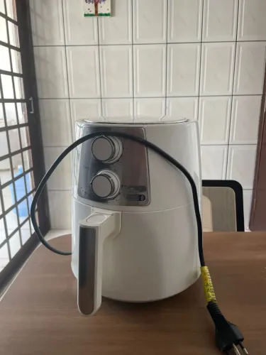 Fritadeira elétrica Midea (usada)