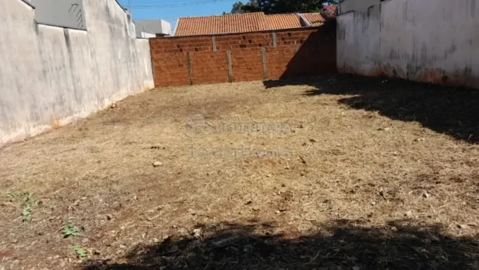 Ótimo Terreno Residencial com 200m² para Venda - Jardim Bianco