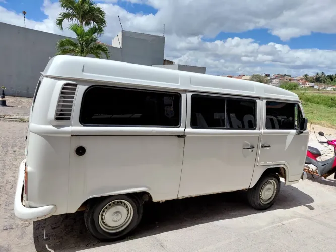 Volkswagen Kombi Standard 1.4 MI Total Flex 8V 2009