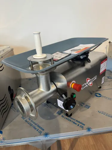 PICADOR DE CARNE INOX 220 BOCA 22 Novo