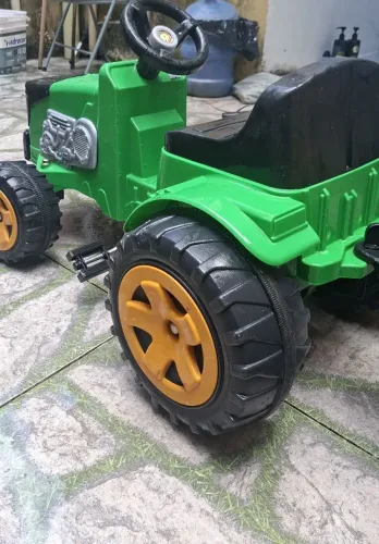 trator agrícola infantil
