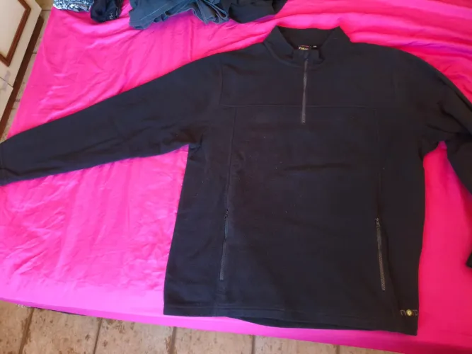 Casaco Fleece Preto NORD