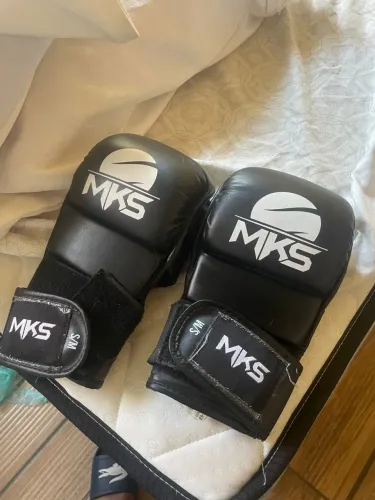 Luva de MMA
