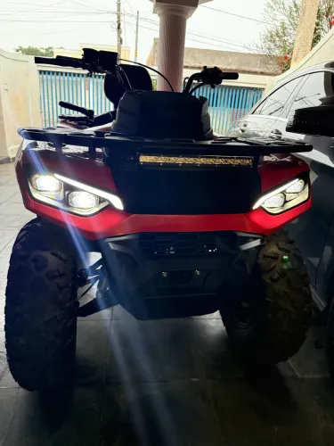 Quadriciclo Dakar 300 2026