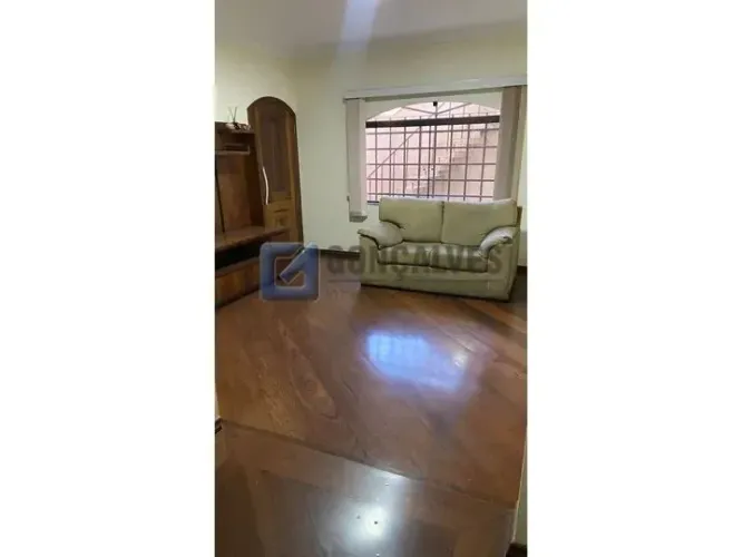 Casa com 4 dormitórios sendo 1 suite, 217 mts² no Bairro Silveira em Santo André