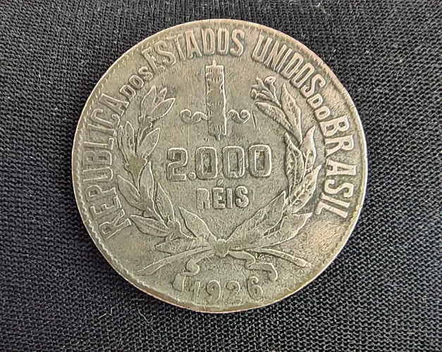 Moeda brasileira de 2000 Reis ano 1926