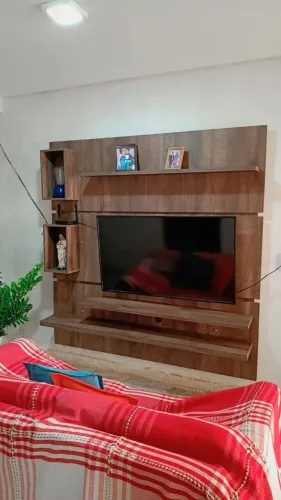 Painel para TV de até 75 polegadas