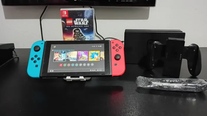 Nintendo Switch - Com Jogo Fisico