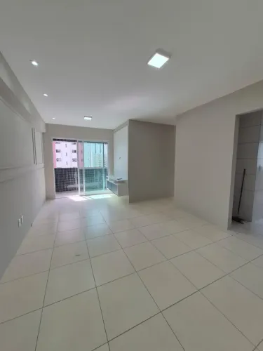 Apto em Boa Viagem, nascente, 60m², 2 quartos (1 ste), wcsoc varanda, 1 vg coberta, super
